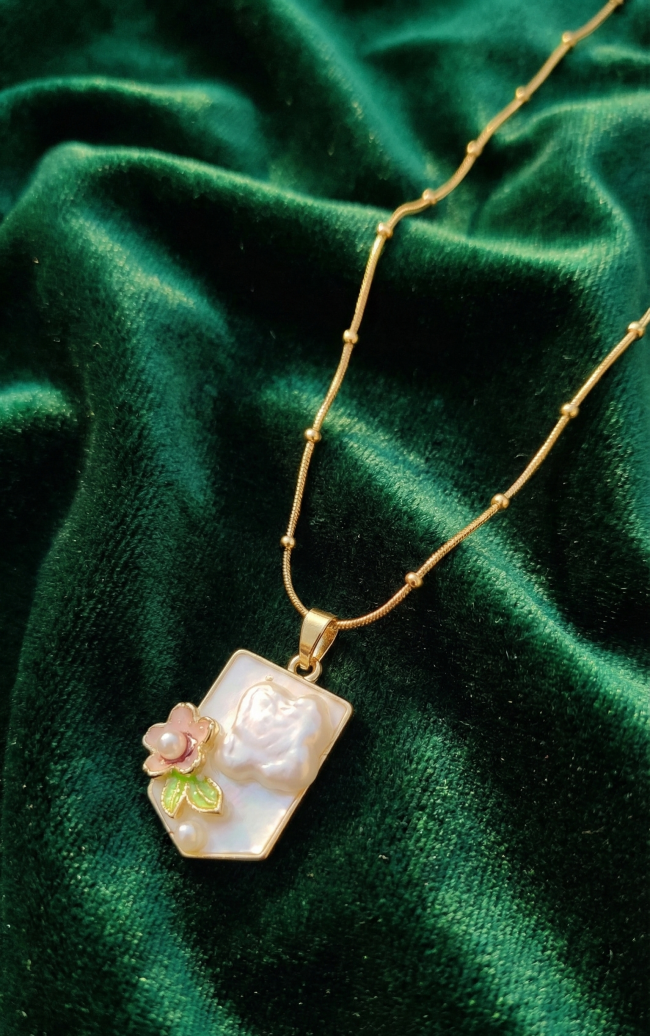 Fleur d'or Collection-White